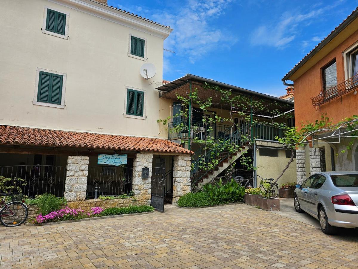 Apartments La Pergola Rovigno Esterno foto